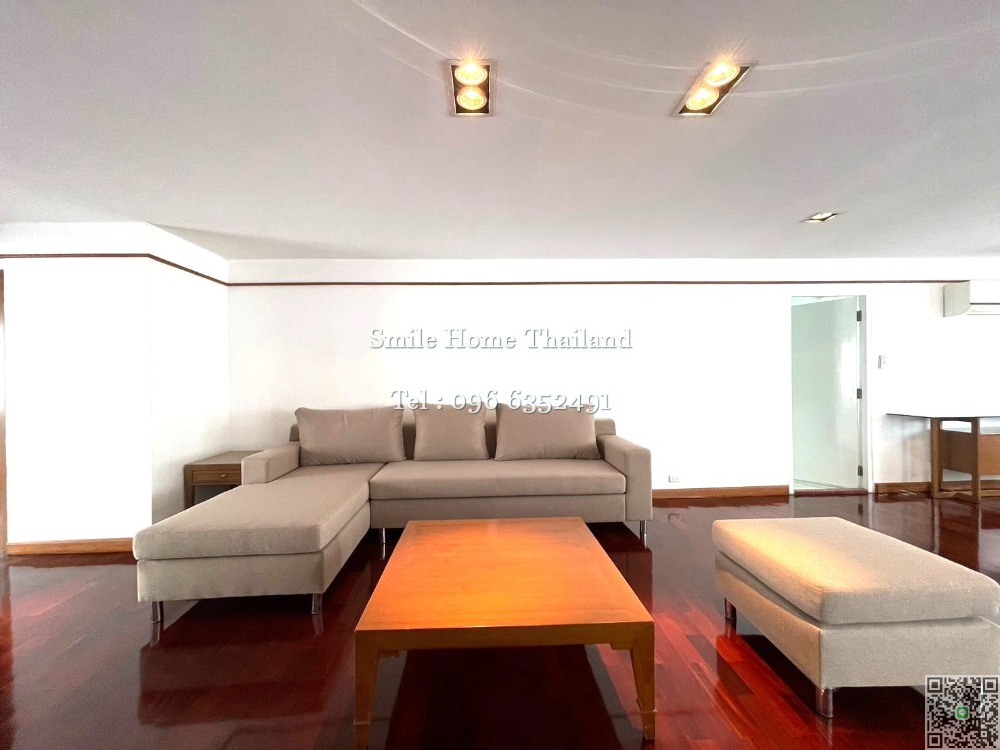 ให้เช่าคอนโดนานา : Pets Friendly 3 bedrooms for rent close to BTS Nana