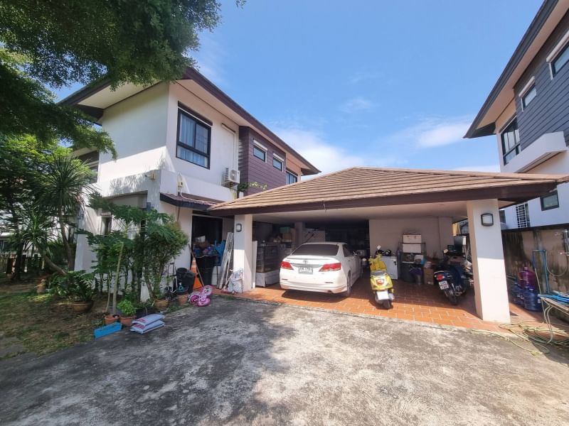 For SaleHouseSriracha Laem Chabang Ban Bueng : Single house for sale, large area, second-hand house, Surasak The Valley, Sriracha