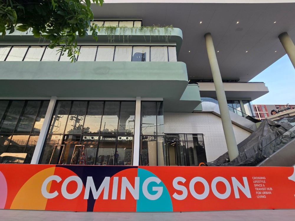 For RentRetailPathum Thani,Rangsit, Thammasat : Opportunity 🎉 of investing in opening a shop at a new shopping hotspot 🚅 next to BTS Khu Khot Station, ready to open the first zone on February 1st.