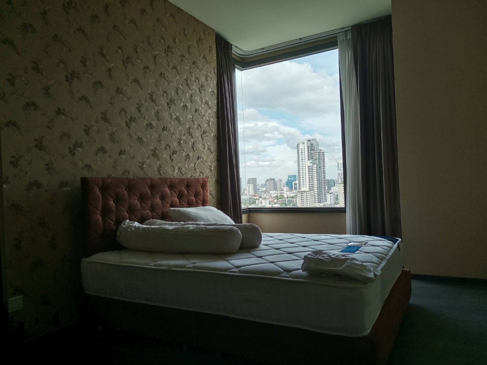 For RentCondoSukhumvit, Asoke, Thonglor : For rent: EDGE by Sansiri (Sukhumvit 26), 16th floor, spacious room, complete with furniture and electrical appliances.