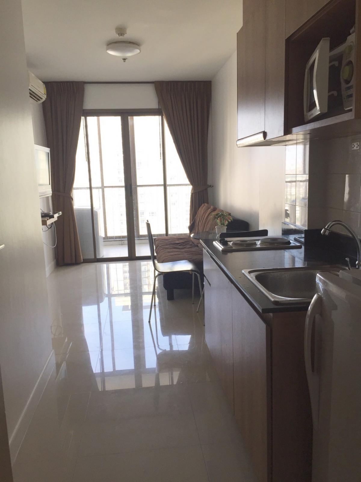 For RentCondoWongwianyai, Charoennakor : For rent!: IDEO Sathorn - Taksin (IDEO Sathorn - Taksin) Property code #WEA1076 Interested, please inquire via Line @condo168 (with @ in front)