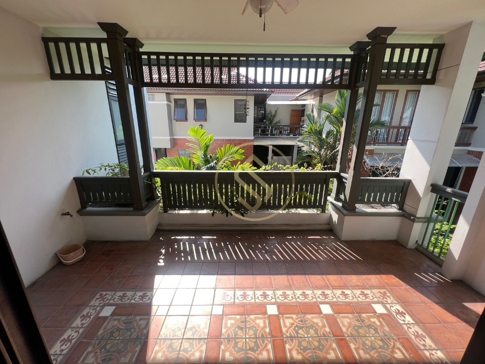 For RentCondoSapankwai,Jatujak : 3 bedroom apartment, Ari Saphan Khwai, for rent, 180 sq m., quiet, private, in the city center, Phahon Yothin 14 location, walking distance to BTS 950 m.