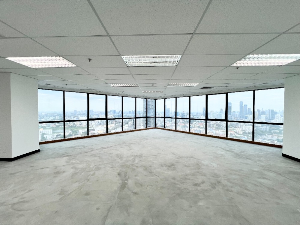 For RentOfficeRama9, Petchburi, RCA : Office for rent, Italthai Tower, 31st floor, size 300 sq m.