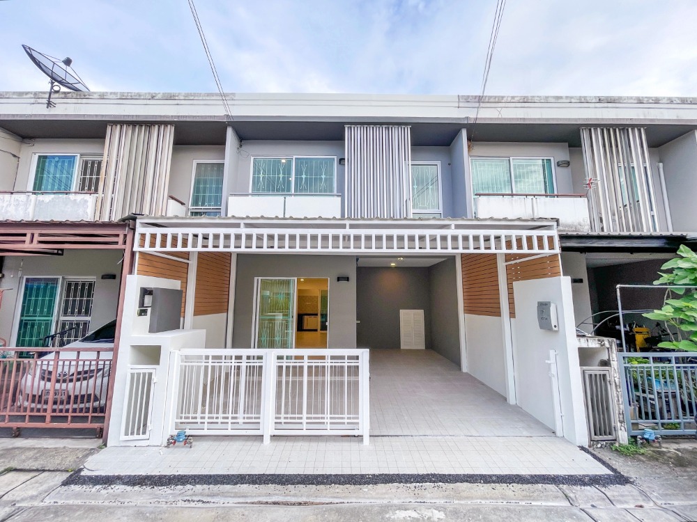 For SaleTownhouseRama5, Ratchapruek, Bangkruai : For sale: Townhouse, Pruksa Town Ratchapruek, Rama 5 location, newly renovated, fully extended, ready to move in