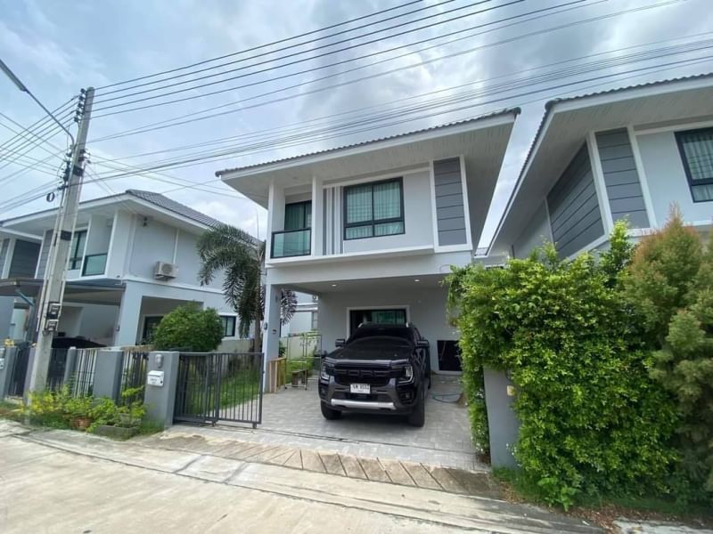 For SaleHouseSriracha Laem Chabang Ban Bueng : Second-hand house for sale in Laem Chabang, 2-storey detached house, Manirin, Laem Chabang-Bang Lamung