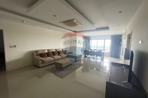 For RentCondoSathorn, Narathiwat : Luxurious 3-Bed Condo in Sathorn Gardens, Bangkok