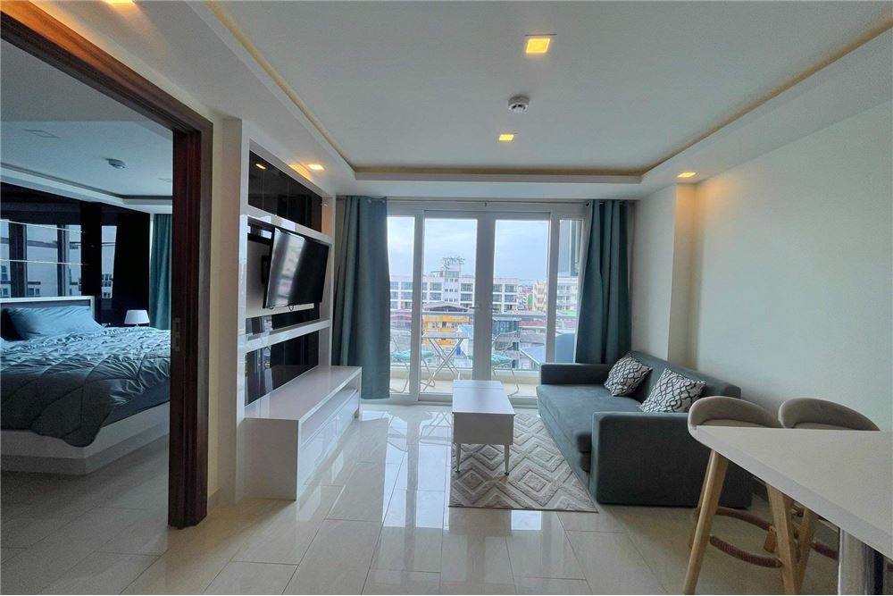 For RentCondoPattaya, Bangsaen, Chonburi : Grand Avenue 1 Bedroom High Floor for Rent