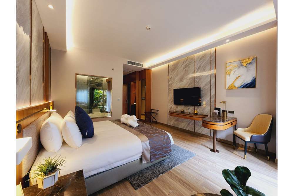 For SaleCondoPattaya, Bangsaen, Chonburi : **Luxury Condo in Na Jomtien, Thailand**