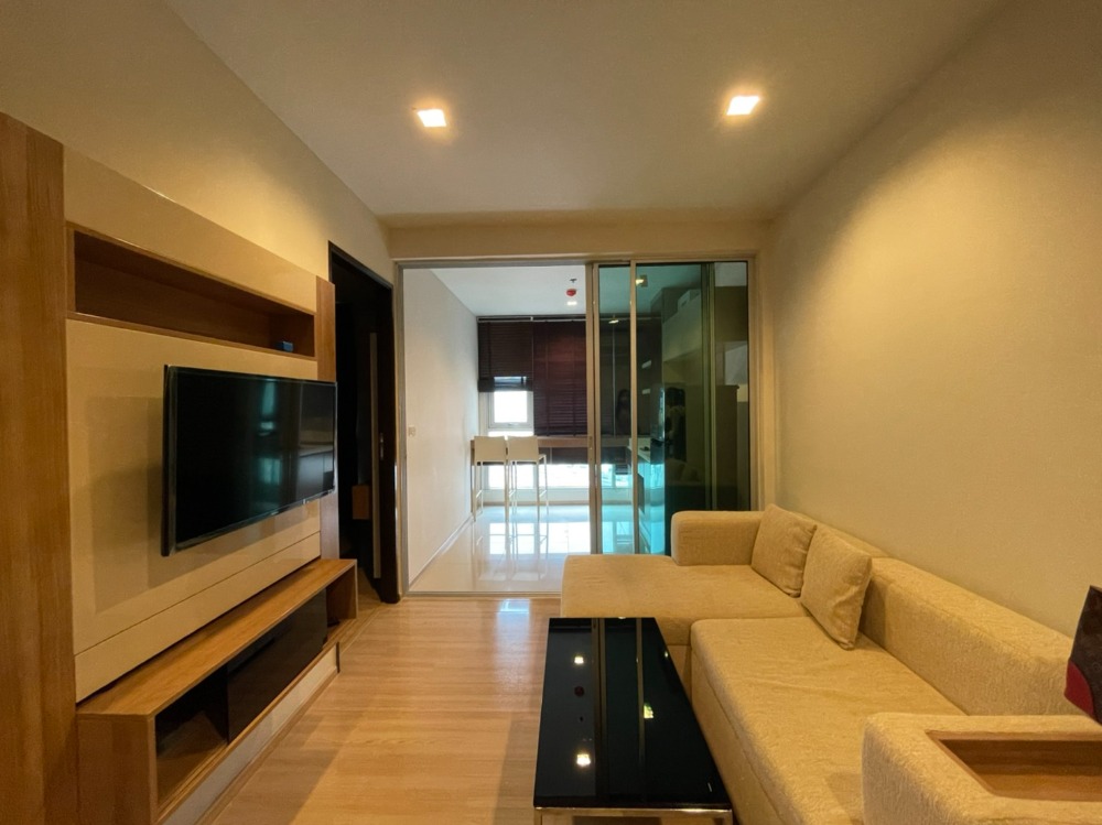 For RentCondoSathorn, Narathiwat : Rhythm Sathorn , Ready to move in , Fully Furnished, River view, Close bts Saphantaksin