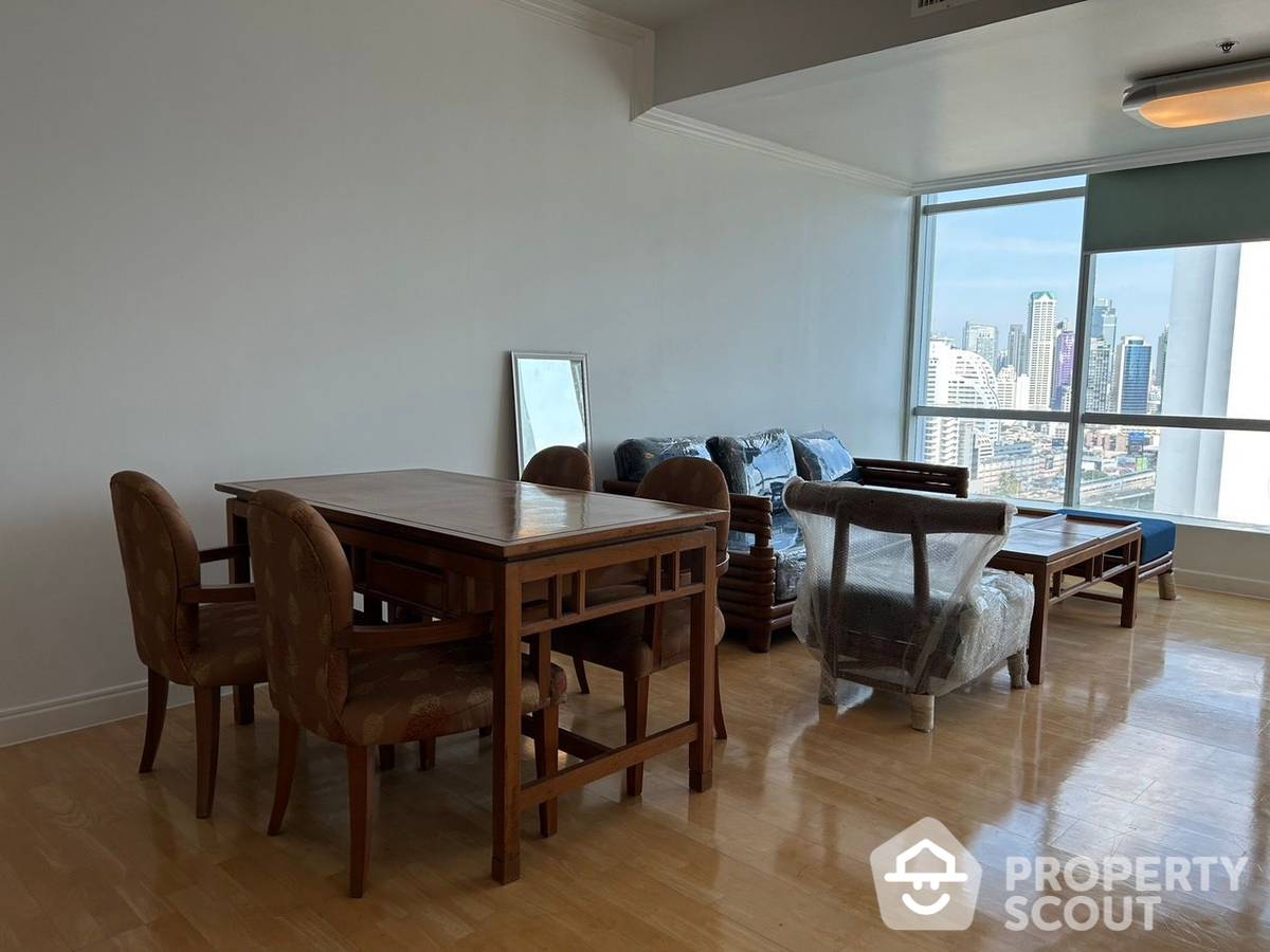 For RentCondoWongwianyai, Charoennakor : 2-BR Condo at Baan Sathorn Chaopraya