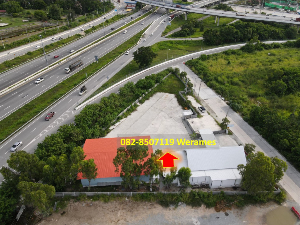 For SaleOfficePattaya, Bangsaen, Chonburi : For sale: Office near Bangsaen Beach, Motorway, Chonburi, area 2 rai, usable area 600 sq m, parking for 25-30 cars.