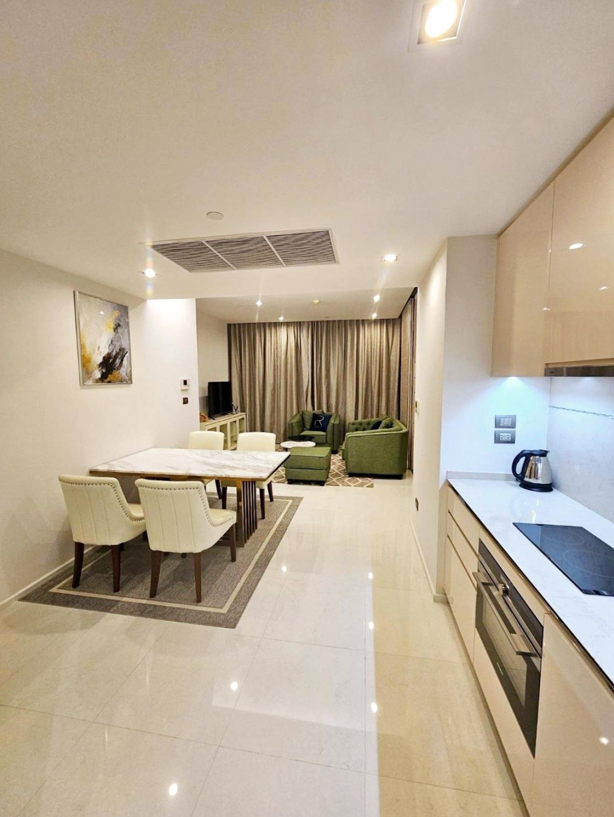 For RentCondoSathorn, Narathiwat : 🔥Urgent for rent🔥Condo THE BANGKOK SATHORN, 1 bedroom type, size 61 sq m, 19th floor, unblocked view, has a private elevator, fully furnished, ready to move in, next to the main road, near BTS Surasak.