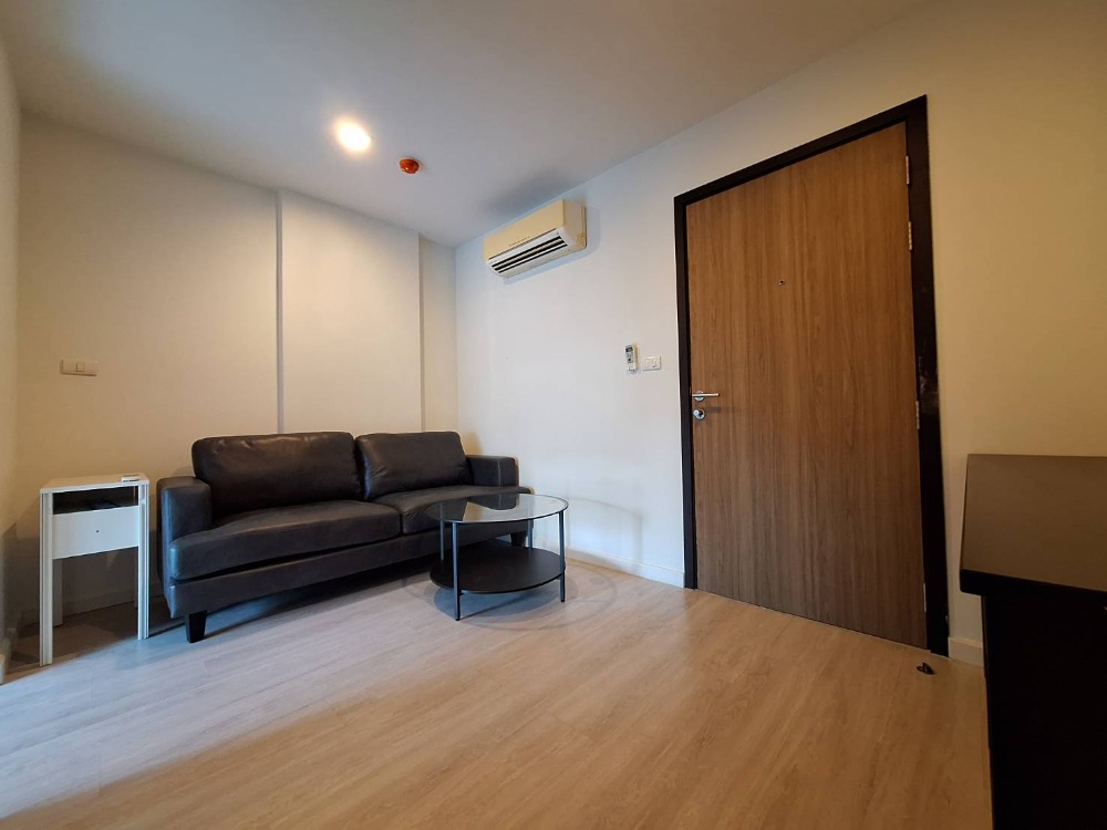 For RentCondoKhlongtoei, Kluaynamthai : Metro Luxe Rama 4 (Metro Luxe Rama 4) fully furnished, good location in the heart of Bangkok, convenient transportation, ready to move in