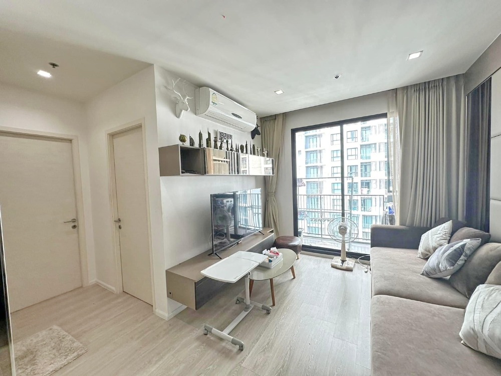 For SaleCondoRatchadapisek, Huaikwang, Suttisan : 2852😍 For SELL Selling 2 bedrooms🚄near MRT Sutthisan🏢Quinn Condominium Quinn Condo🔔Area: 65.00 sq m.💲Selling: 8,300,000฿📞O99-5919653,065-9423251✅LineID:@sureresidence