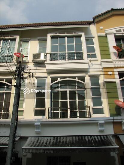 For RentTownhouseChokchai 4, Ladprao 71, Ladprao 48, : For rent: 3-storey townhouse, ฺBan Klang Muang Village, Lat Phrao 71, Project 2, Nakniwat 11, newly renovated