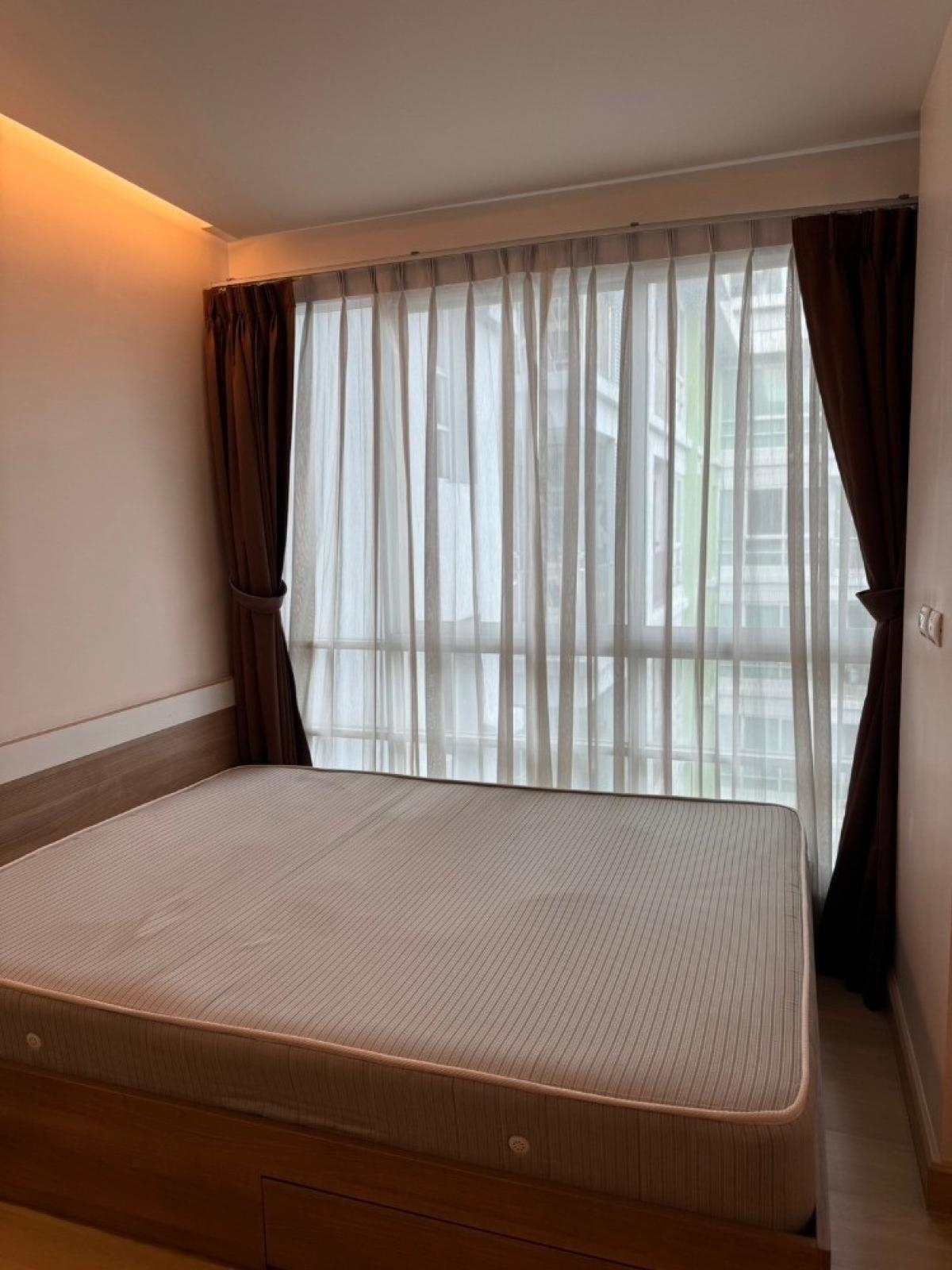 For RentCondoRatchadapisek, Huaikwang, Suttisan : For rent!: Emerald Residence Ratchada (Emerald Residence Ratchada) Property code #WEA1086 Interested, please inquire via Line @condo168 (with @ in front)