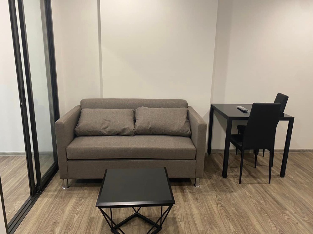 For RentCondoVipawadee, Don Mueang, Lak Si : New, first hand, Condo Rich Park Terminal @Phahonyothin 59 (Rich Park Terminal Phahonyothin 59), 1 bedroom plus, ready to move in. Interested in making an appointment to view the room, Line: guide.pl