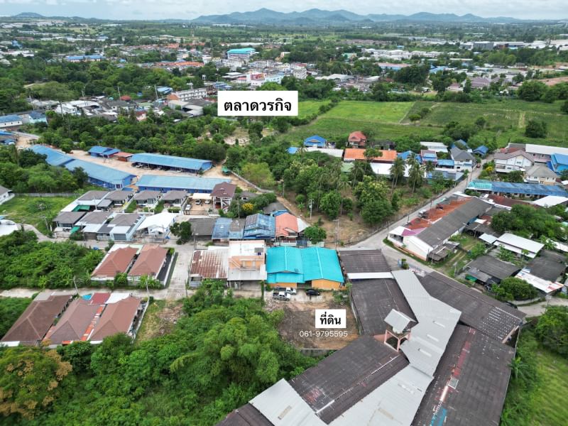 For SaleLandSriracha Laem Chabang Ban Bueng : Beautiful land for sale, filled in, next to a community road, Sriracha, near Worakit Market