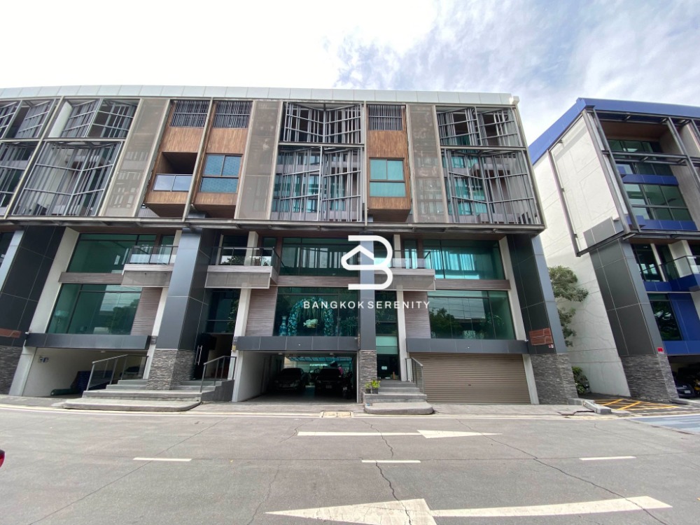 ให้เช่าสำนักงานบางนา แบริ่ง ลาซาล : Office for rent at Pretium Bangna