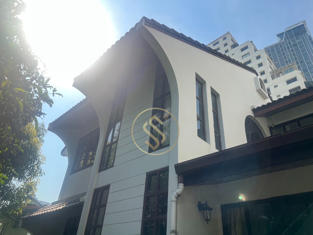 For RentHouseRatchathewi,Phayathai : 2-storey detached house for rent, Ratchawithi, Soi Petchburi 9, opposite Baan Klang Krung Condo, near Pratunam