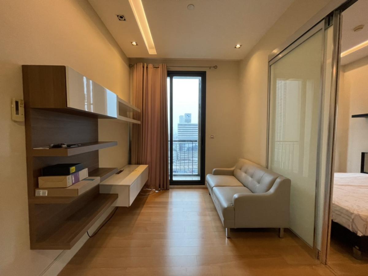 For SaleCondoLadprao, Central Ladprao : For sale🔥🔥 Lowest price in the Equinox Phahol-Vibha project (equinox phahol-vibha) 1 bedroom, 1 bathroom, 31 sq m., swimming pool view