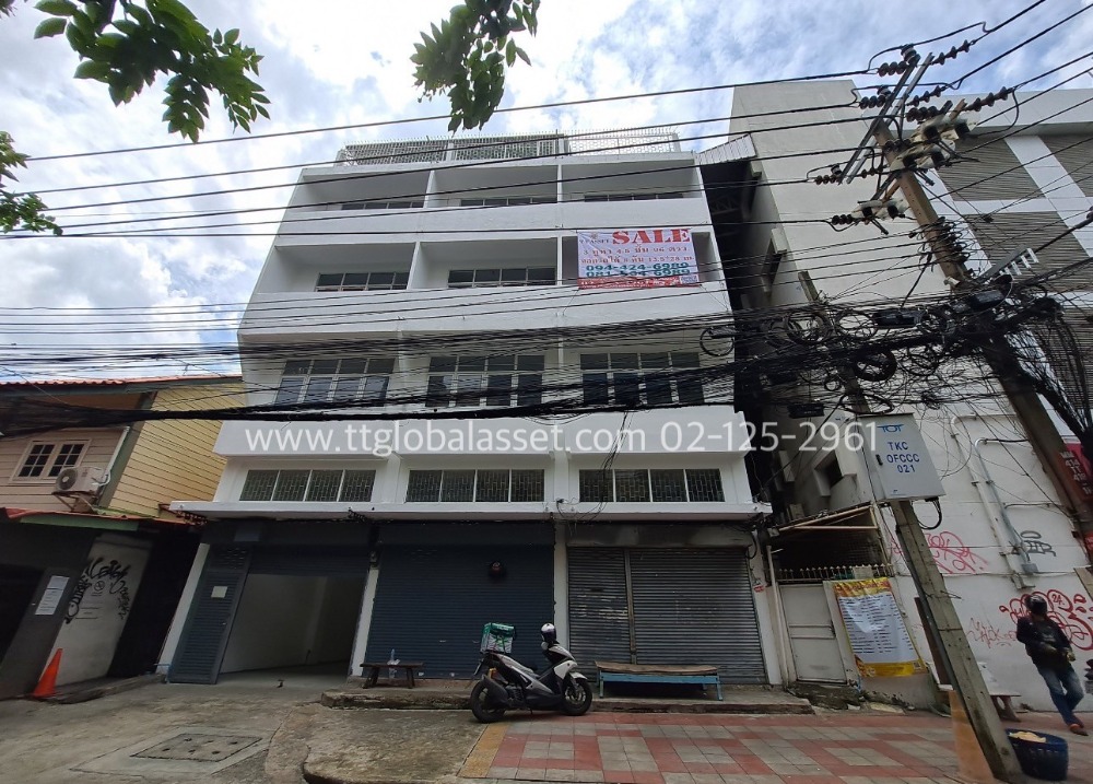 For SaleShophouseSilom, Saladaeng, Bangrak : 4.5-storey commercial building (Soi Charoen Krung 57)