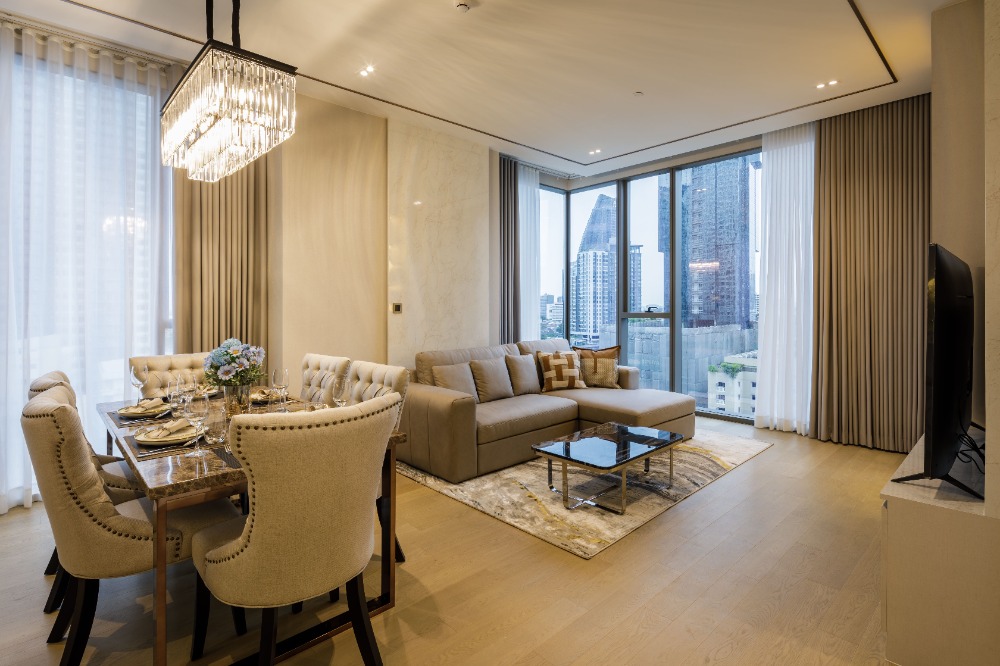 ให้เช่าคอนโดสุขุมวิท อโศก ทองหล่อ : The Strand Thonglor - Luxury 2 Beds for Rent in Bangkok's Prime Location!