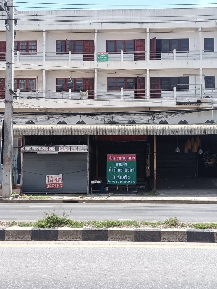 For SaleShophousePathum Thani,Rangsit, Thammasat : ++For sale urgently, shophouse for business, great location, Pathum +++