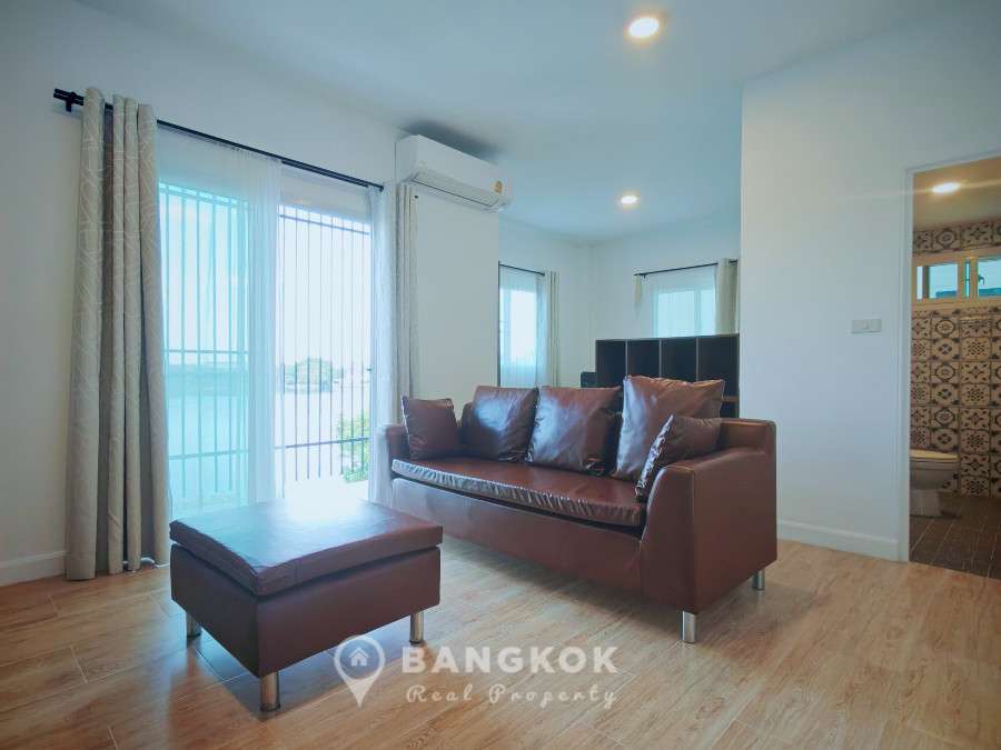 ให้เช่าคอนโดเสรีไทย-นิด้า : Sammakorn Village | Stunning New 2 Bed 2 Bath with Lakeview