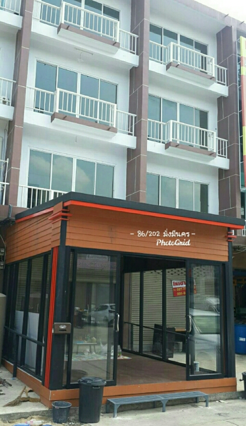 For RentShophousePathum Thani,Rangsit, Thammasat : Shophouse for rent - 4-storey commercial building (for rent by owner) Mongmee Nakhon Project, Phahon Yothin Road 44