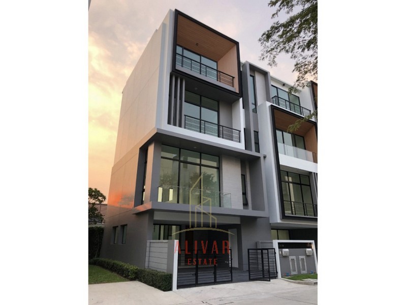 For SaleTownhousePattanakan, Srinakarin : SH090024 For sale: 3 and a half storey townhouse, corner unit, Nirvana Define Rama 9