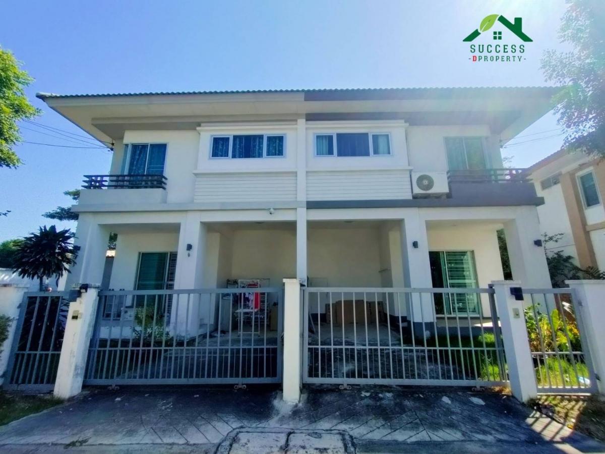 For SaleHouseSamut Prakan,Samrong : 💥Selling a semi-detached house, Etoile Maldives Beach, Srinakarin-Ring Road, good location on Nam Daeng-Bang Phli Road, near the expressway ring road, near the Yellow Line electric train.