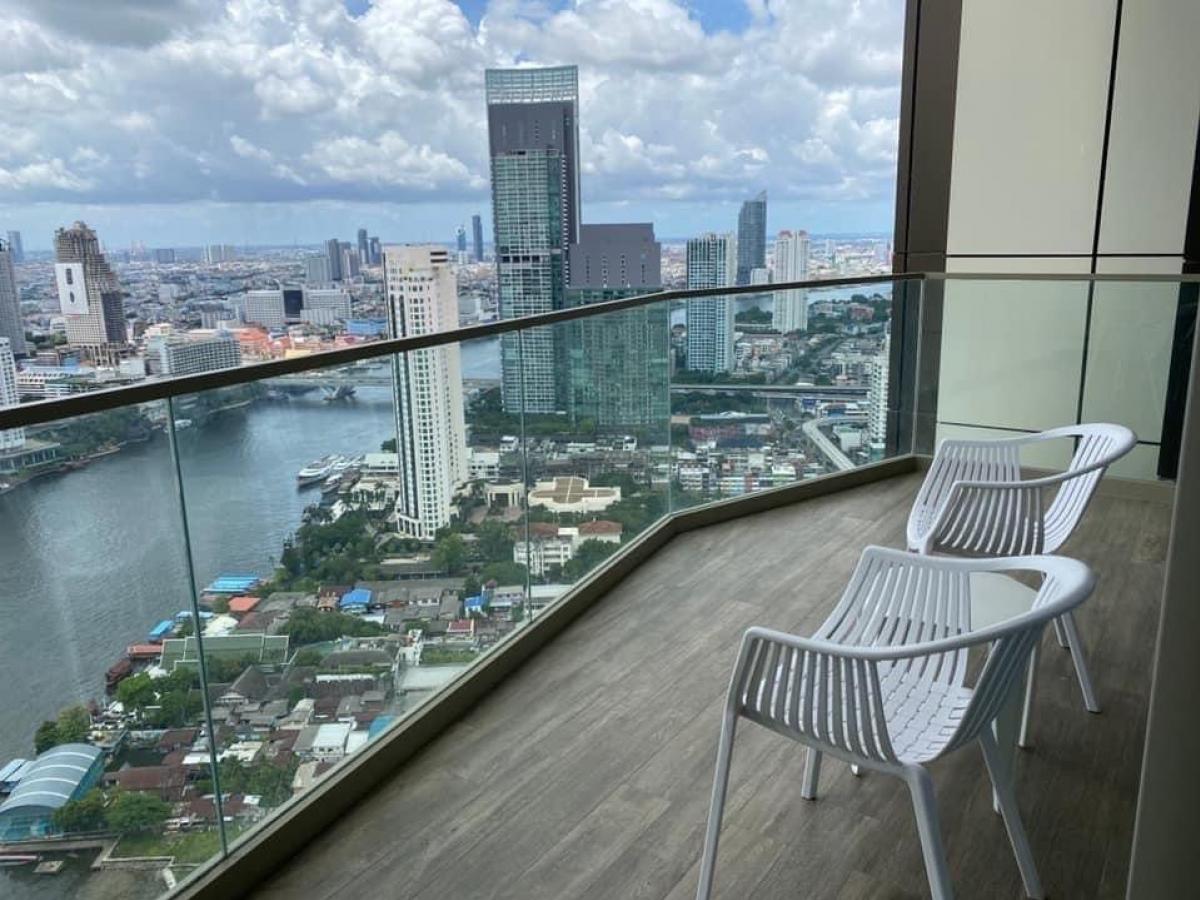 For RentCondoWongwianyai, Charoennakor : **[For Rent] Magnolias Waterfront Residences - Luxurious 1-Bedroom Condo with Stunning Views**