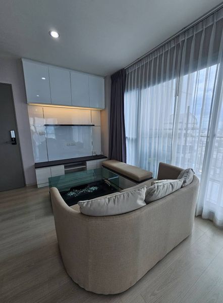 For RentCondoRatchadapisek, Huaikwang, Suttisan : 👑 Life Ratchadapisek 👑 2 bedrooms, 2 bathrooms, size 66 sq m, 27th floor, corner unit with privacy, fully furnished, ready to move in