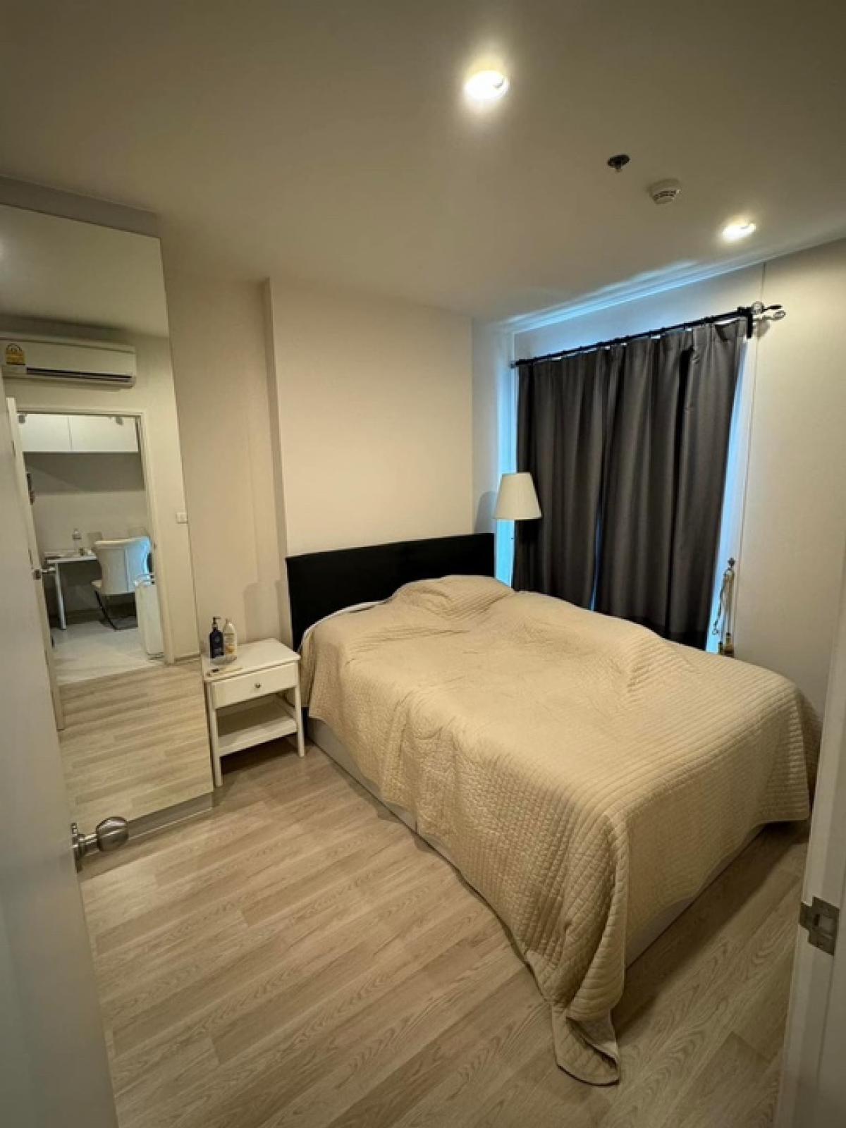 For RentCondoRatchadapisek, Huaikwang, Suttisan : 📌For rent: Centric Ratchada-Huai Khwang Condo, 1 bedroom, 31.32 sq m, very new, owner lives there himself, never rented out.