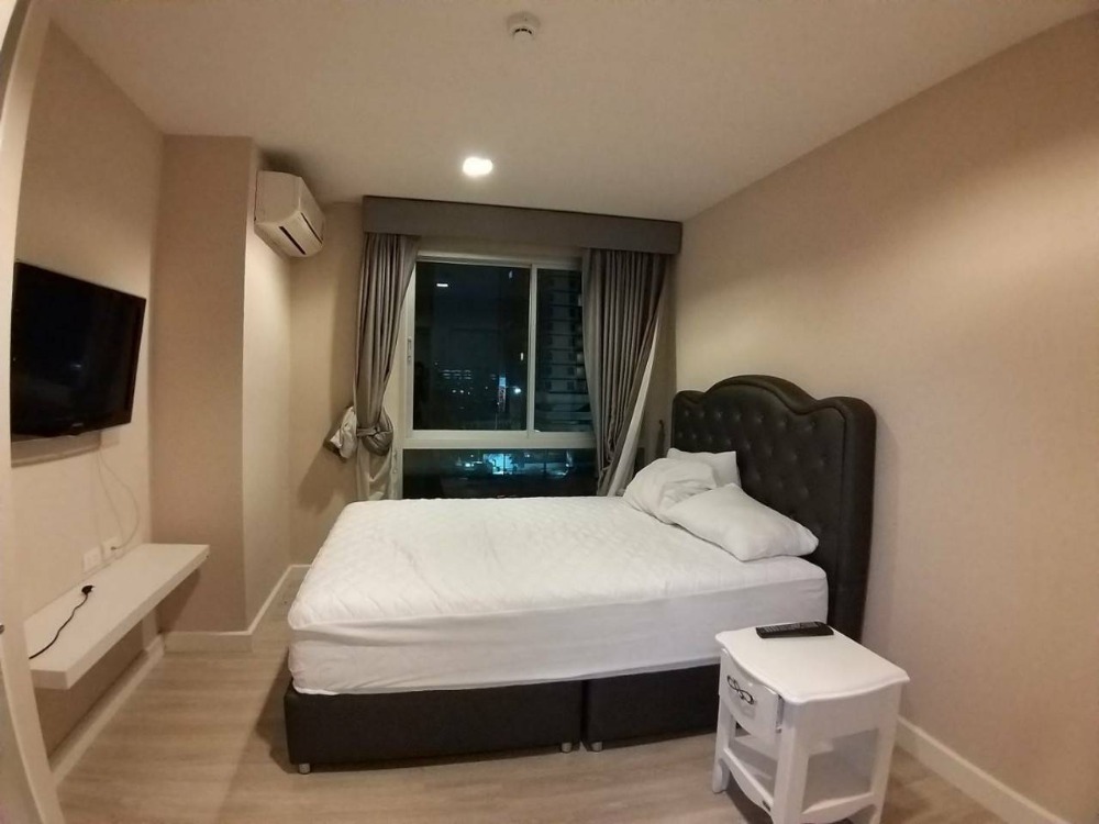 For RentCondoKasetsart, Ratchayothin : Corner room, rented out very quickly, Metro Luxe Kaset, interested contact Line: 0889656914, hurry up and contact me.