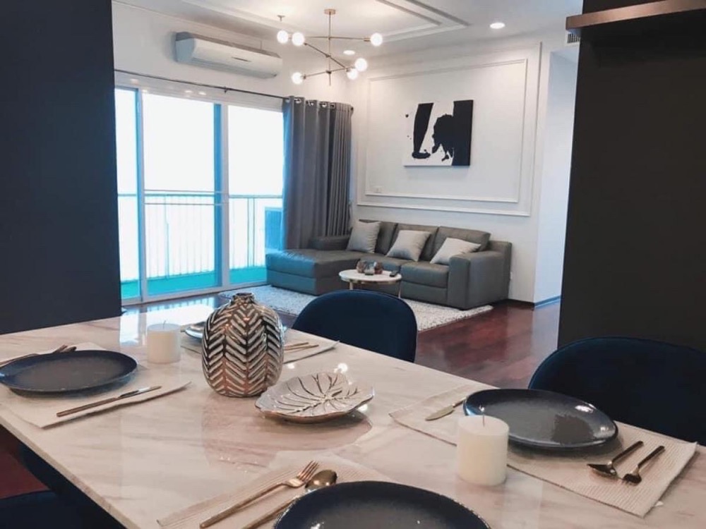 ให้เช่าคอนโดสุขุมวิท อโศก ทองหล่อ : For rent Noble Ora 2 bedrooms newly renovated