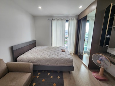 For RentCondoThaphra, Talat Phlu, Wutthakat : Condo for rent, Ideo Wutthakat, next to BTS Wutthakat, 110 meters, with furniture + washing machine, only 8,500 baht.