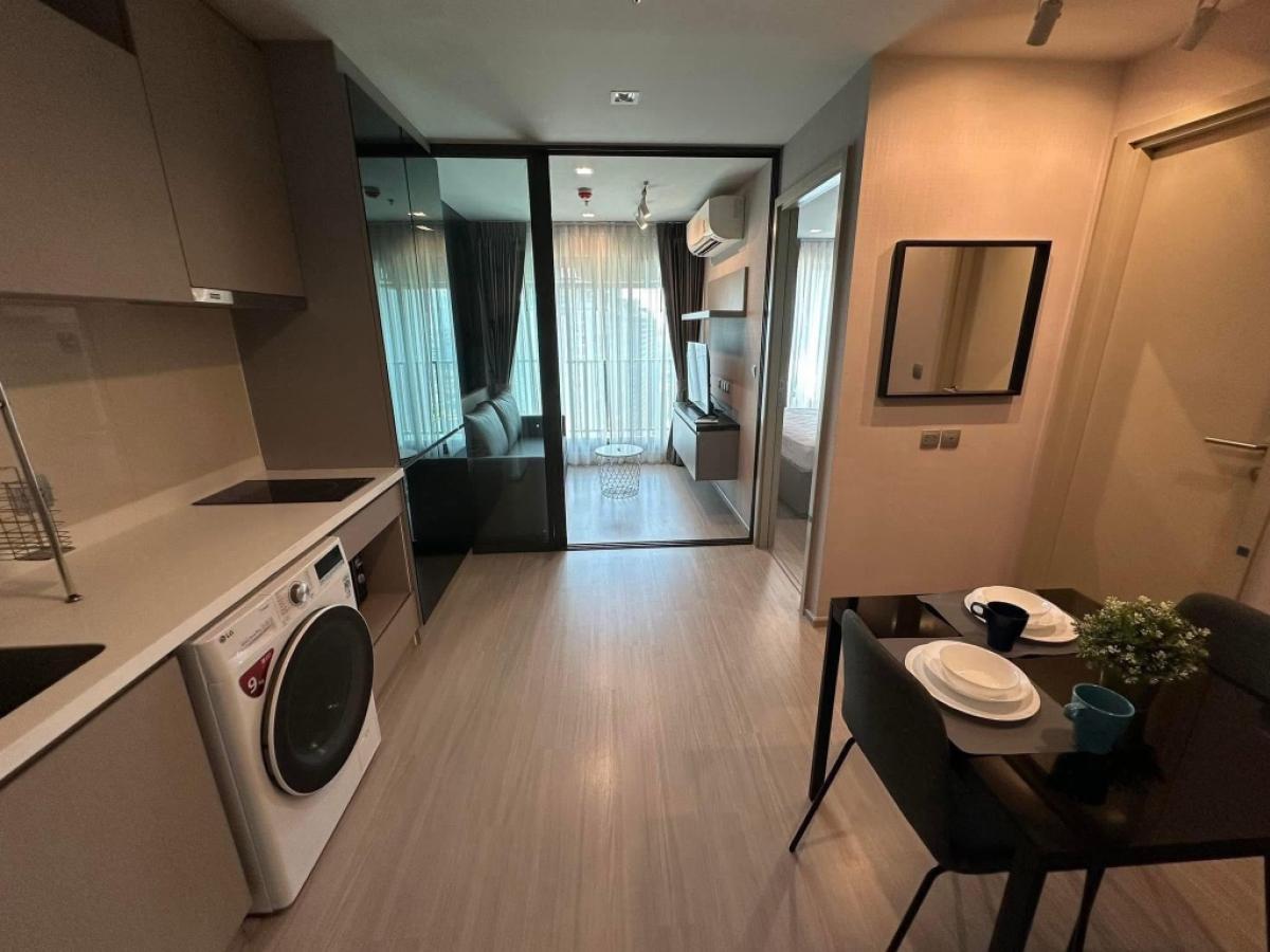 For RentCondoLadprao, Central Ladprao : Urgent!! 🍟Life Ladprao 🍔 1 bed plus+ very spacious 35 sq m, good price 23,000 baht/month, unblocked view, fully furnished, electrical appliances ready, beautiful common area, next to shopping mall and two BTS lines 📞064-6696546 🧸AG minnie