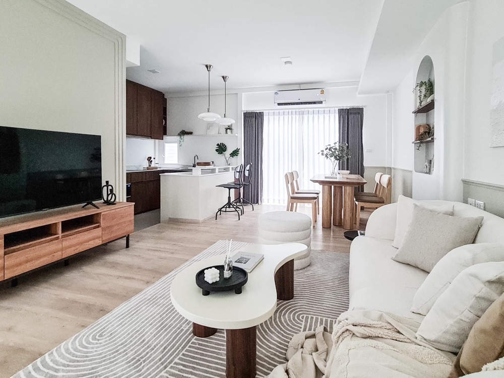 For RentTownhouseBangna, Bearing, Lasalle : 💥For urgent rent, 4-storey home office, very good location!!! 4 bedrooms, 3 bathrooms/352 sq m./1 car parking space + alley/24,000 baht