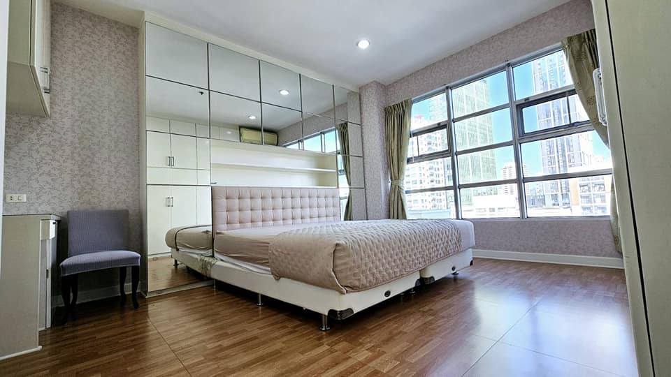 For RentCondoRatchathewi,Phayathai : 🌆🔻For rent: Condo Baan Klang Krung Siam - Pathumwan, near the BTS 📍 Near BTS Ratchathewi, just 2 minutes walk