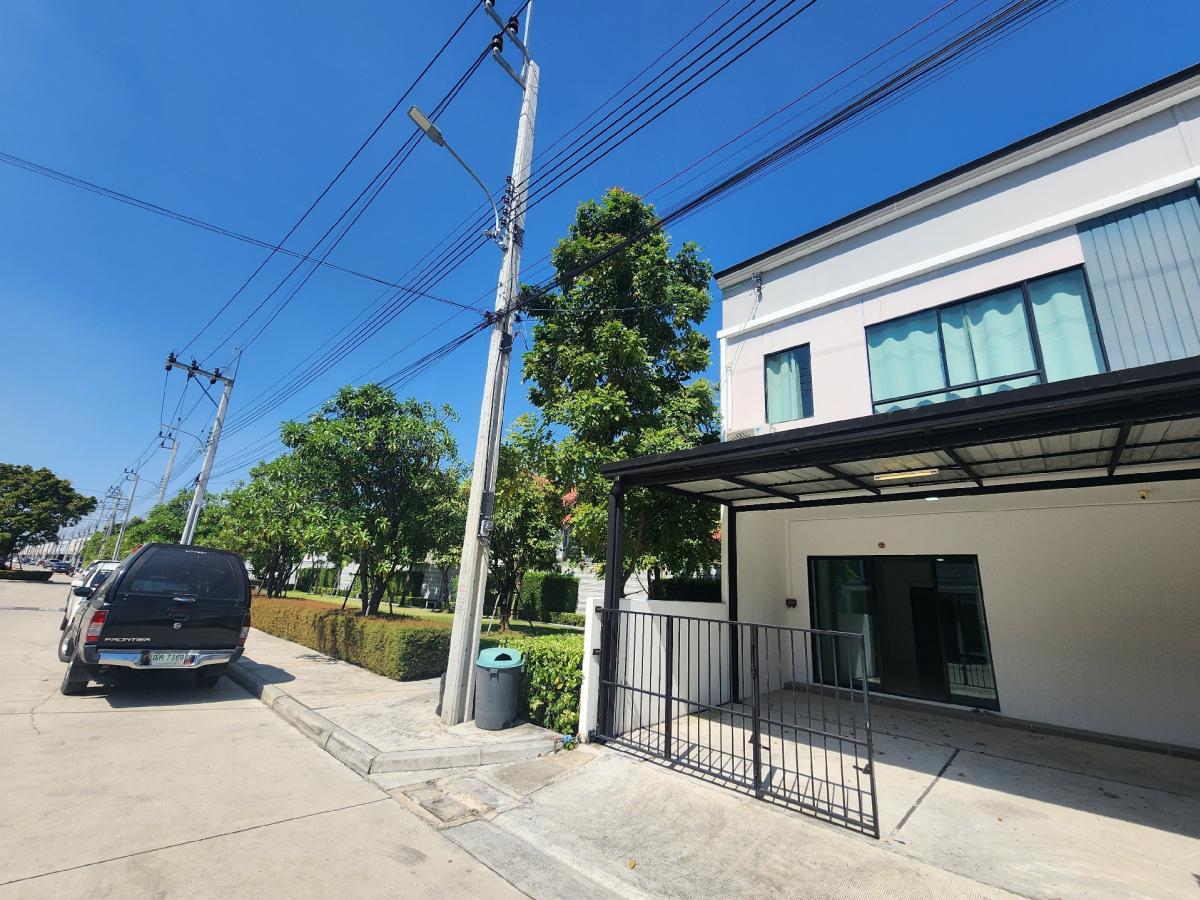 For RentTownhouseSamut Prakan,Samrong : Townhome for rent, The Connect @Thipwal Station, pets allowed 🐶🎊🎉