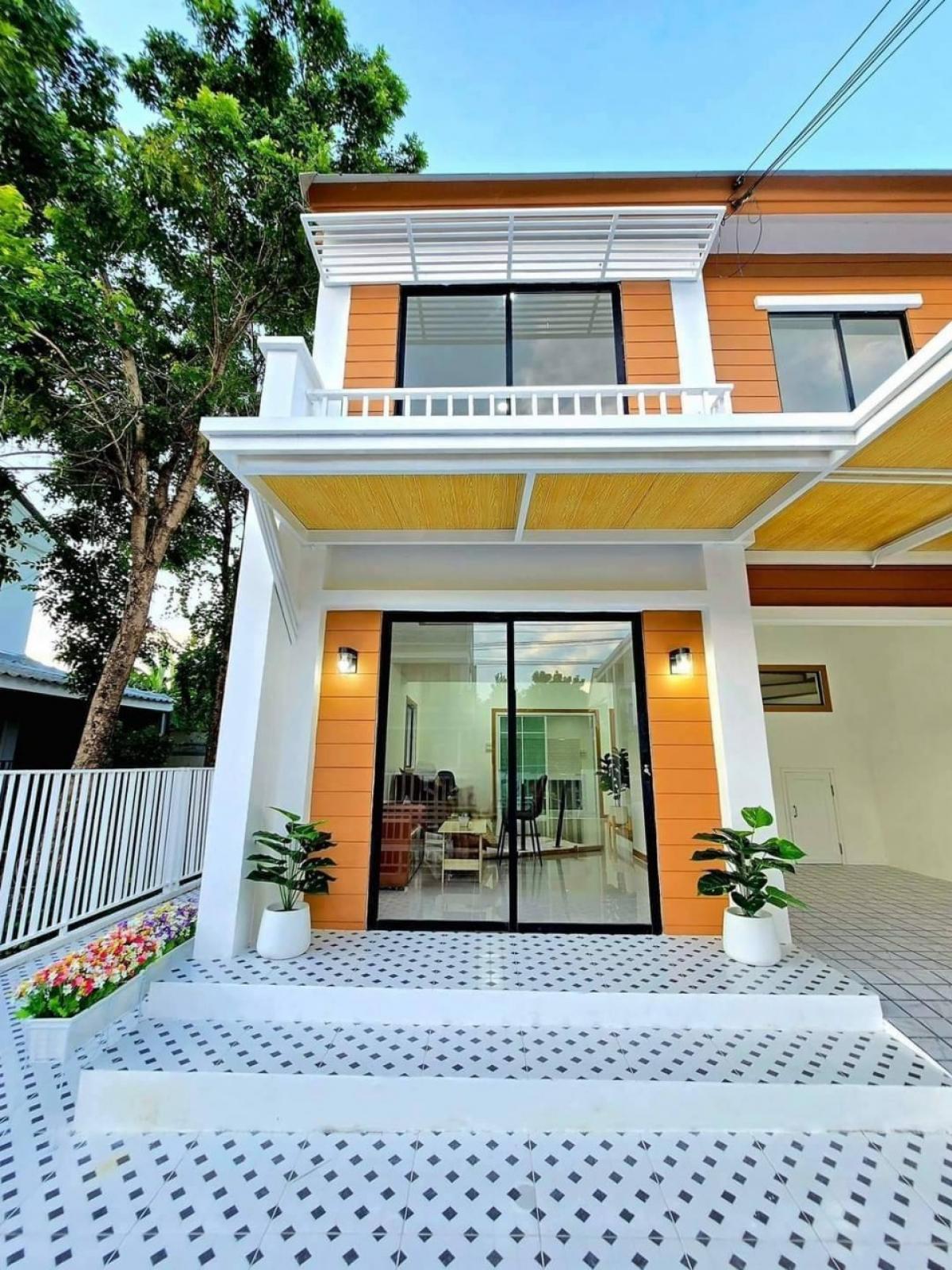 For SaleTownhouseNonthaburi, Bang Yai, Bangbuathong : House for sale, Pruksa Village 54 (corner house), garden behind the house, airy and comfortable, only 2.39 million baht.