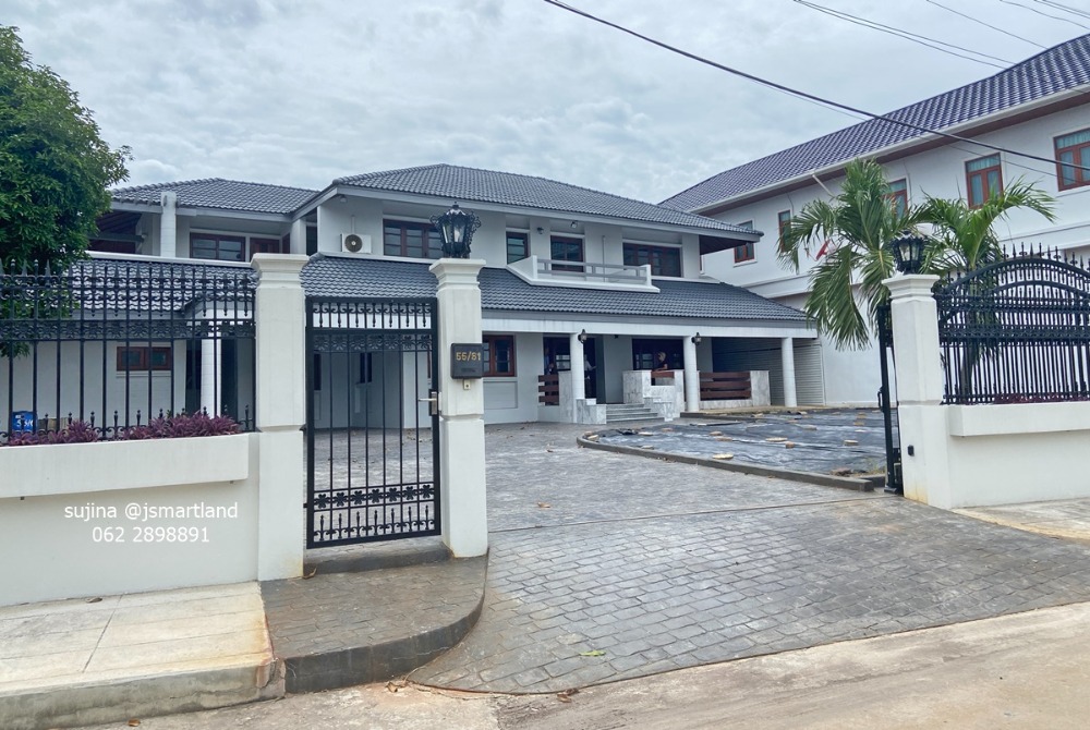 For SaleHouseChaengwatana, Muangthong : For sale: 2-storey detached house, Muang Thong Thani Village, Project 5, Chaeng Watthana, Pak Kret, Nonthaburi (project house model), near Muang Thong Thani BTS station