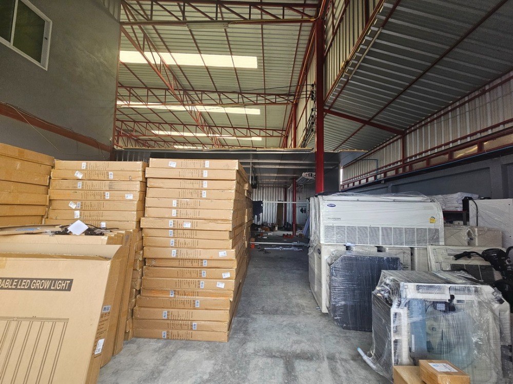 For SaleWarehousePathum Thani,Rangsit, Thammasat : For sale, warehouse, Talad Thai 4 rai, near Talad Ai Ya 100 meters, near Khlong Luang Road and Phahon Yothin Road, Thammasat University