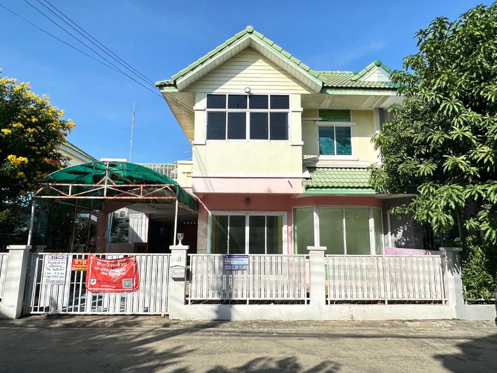 For SaleHousePathum Thani,Rangsit, Thammasat : For sale: Twin house, Sinthap Village 2