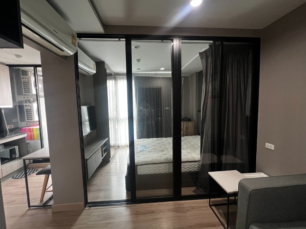 For SaleCondoRatchadapisek, Huaikwang, Suttisan : For sale: The Unique Ratchada 19, room size 26 square meters, price only 1,950,000 baht.