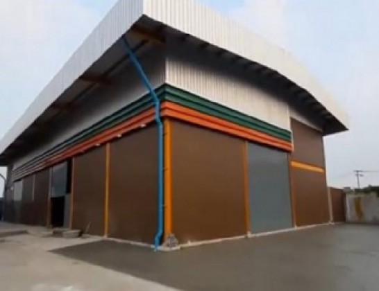 For RentWarehouseRama 2, Bang Khun Thian : Tel. 081-632-0632 Warehouse rental with office in Soi Bang Kadi into the alley, not deep in Rama 2, 1000 square meters of warehouse / 40-foot trailer.