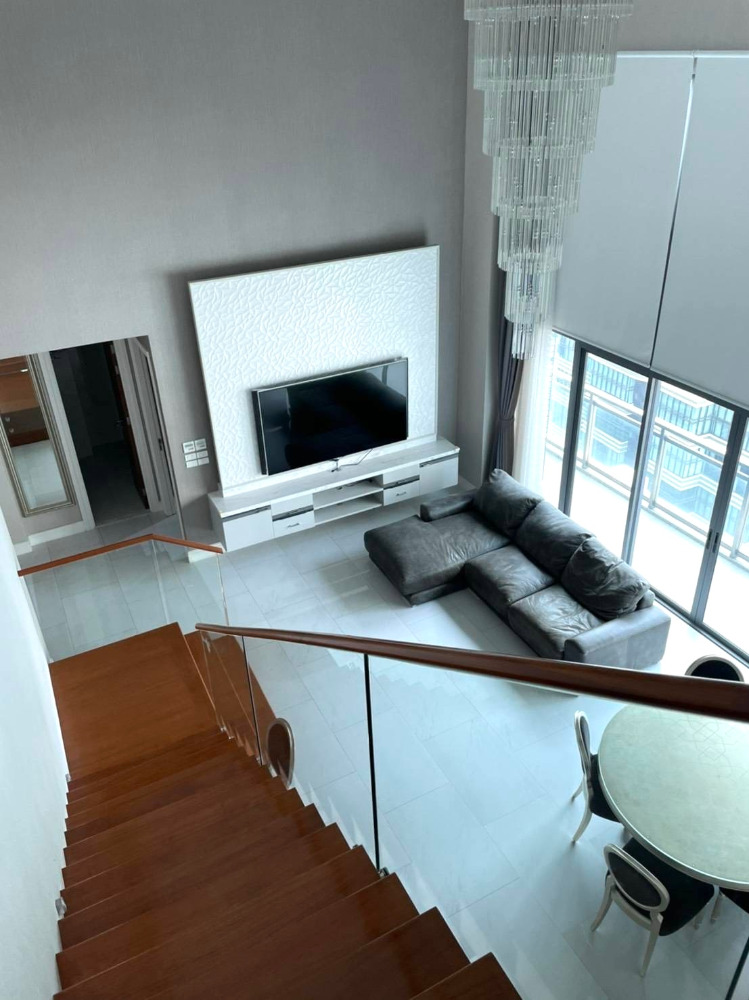 ขายคอนโดสุขุมวิท อโศก ทองหล่อ : Bright Sukhumvit 24 Duplex: 3bed 3bath 160sqm. 29,000,000 Am: 0656199198