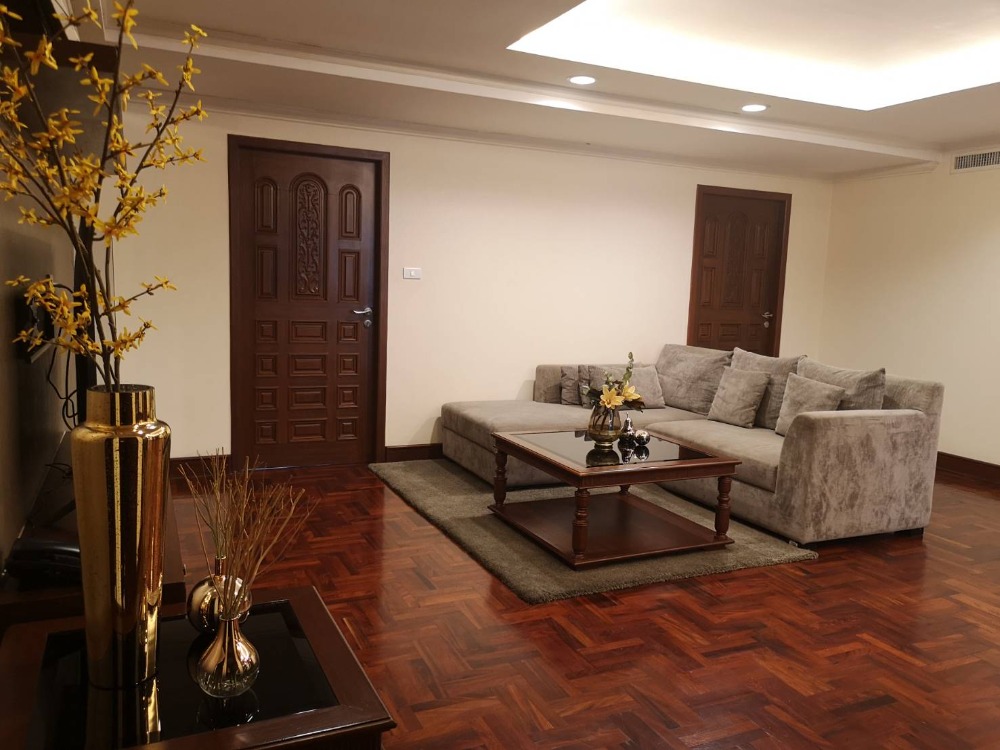 For RentCondoWitthayu, Chidlom, Langsuan, Ploenchit : For rent, 1 bedroom, fully furnished, with electrical appliances, beautifully decorated, ready to move in, near BTS, near expressway